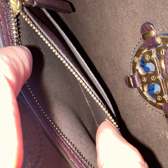 Tory Burch Miller Hobo - Deep Burgundy - Picture 14 of 16